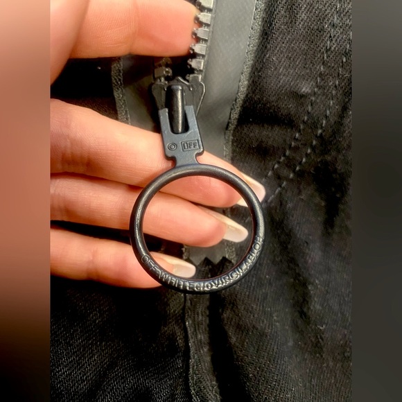 🔥NEW🔥STUNNING!!! OFF-WHITE Denim Label “WOMAN” Black Denim with Embroidered - Picture 9 of 14